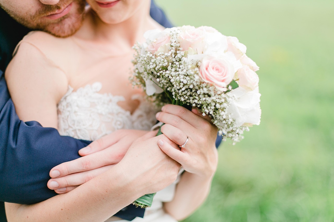 いつから婚活をスタートするのが理想的？