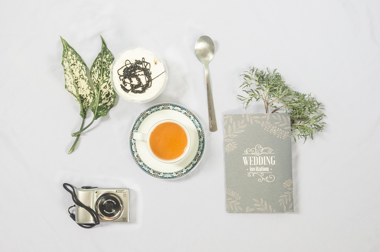 結婚式の招待状の宛名を書く際のマナーは？